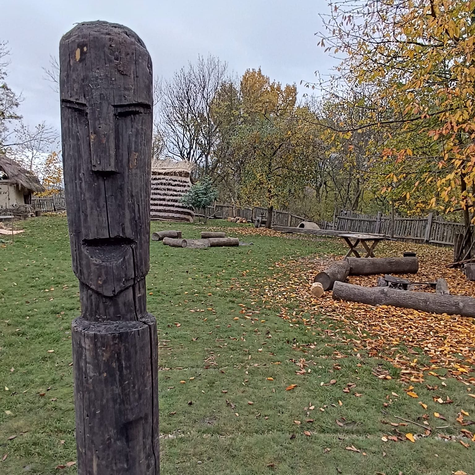 Archeo skanzen Březno, Válečné muzeum Sudety a zámek Jezeří