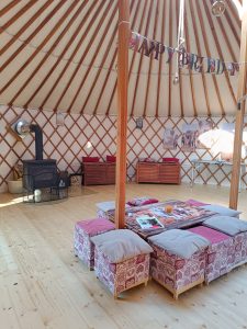 Jezdecká školička a pony park Měšice u Prahy-IMG-20250321-WA0003