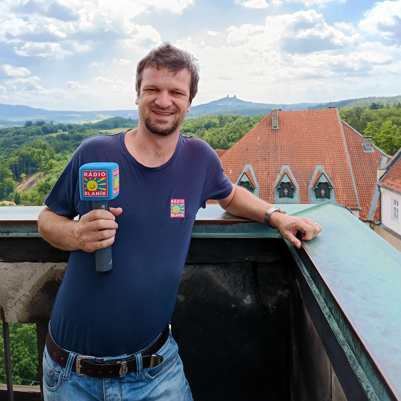 Výhledy z Hrubé Skály berou dech
