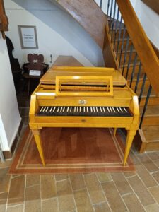 WhatsApp Image 2025-10-26 at 19.38.49 (3)