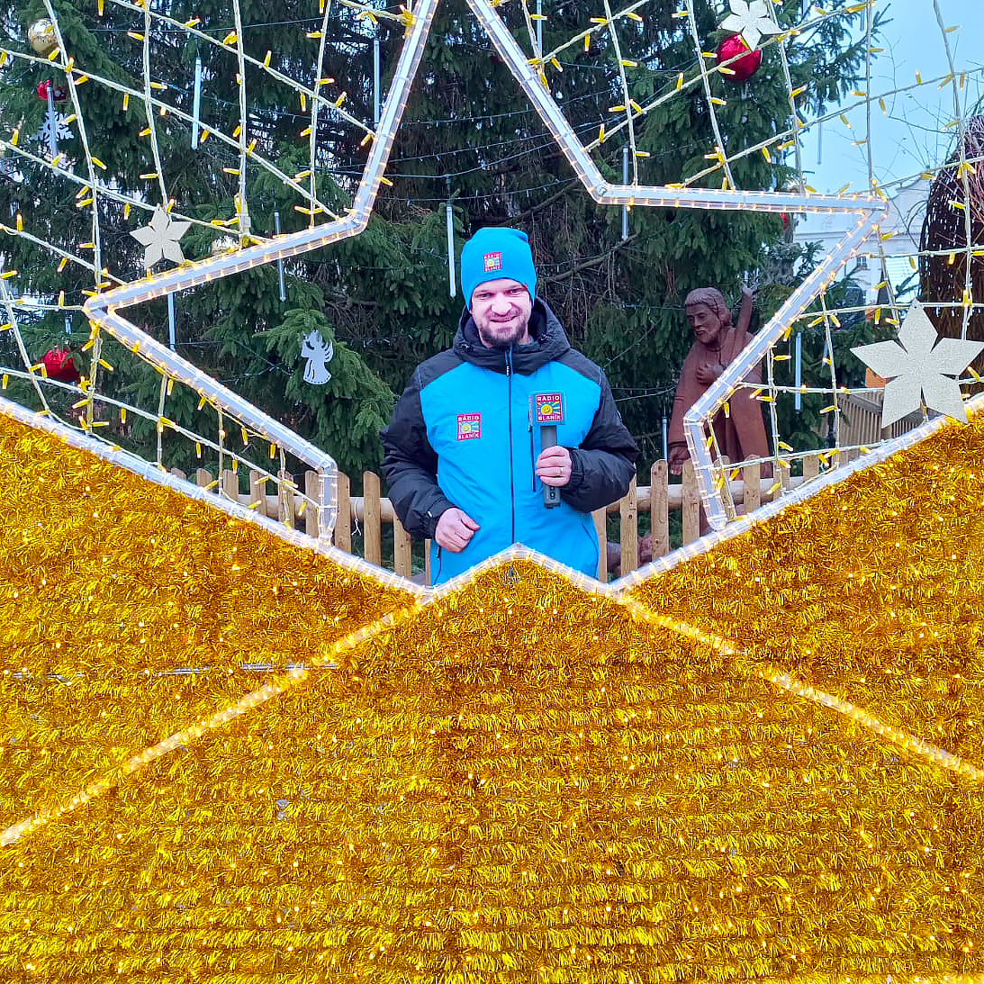 Perník, punč a vánoční zvonička: Vlasta hlásí, co musíte zažít na trzích v Pardubicích!