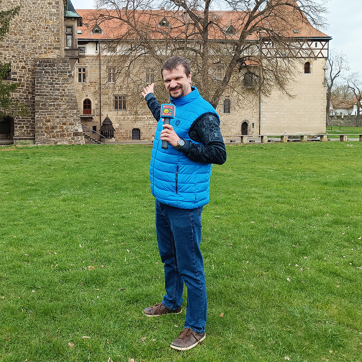 Za alchymií i tajemným drakem: Vlasta Suk prozkoumal vodní hrad Budyně nad Ohří!