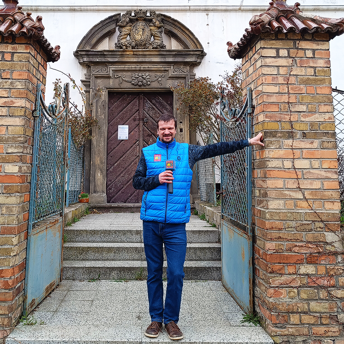 Za českými granáty i africkým dobrodruhem: Vlasta Suk objevil skryté kouzlo zámku Pátek!