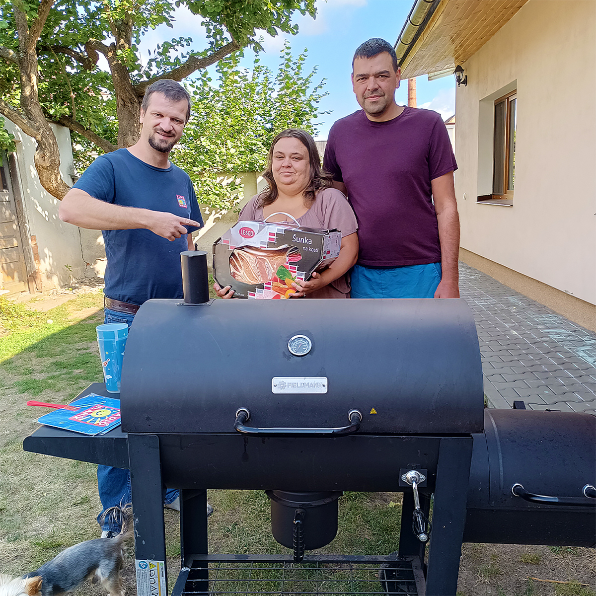 Paní Zuzka vyhrála šunku a chystá velkou rodinnou grilovačku!
